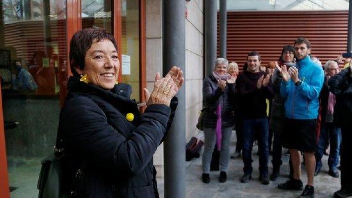 La concejala de la CUP Mariona Quadrada después de quedar en libertad el 5 de noviembre de 2018.