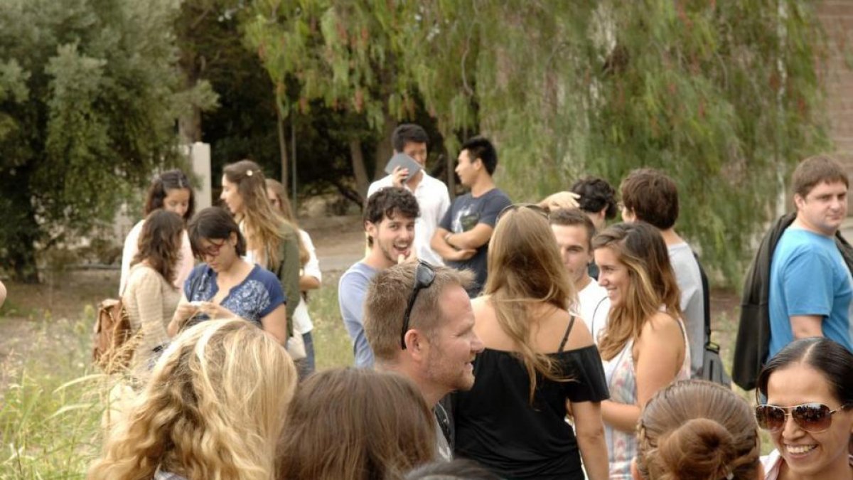 La URV ofereix triar una altra destinació als estudiants que han escollit el Regne Unit per fer un Erasmus