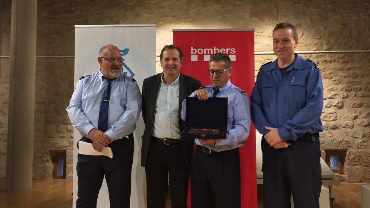 Homenatge al cap de Bombers, Vicente Hernández