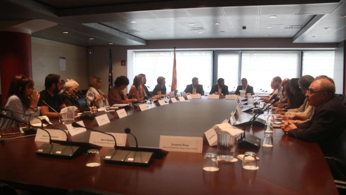 Endesa s'enfronta a sancions si executa l'amenaça dels talls de llum