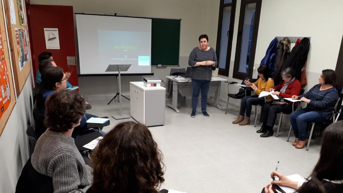 Aprenent la tècnica del discurs oral