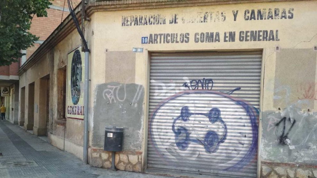 Reus, home mort, trets