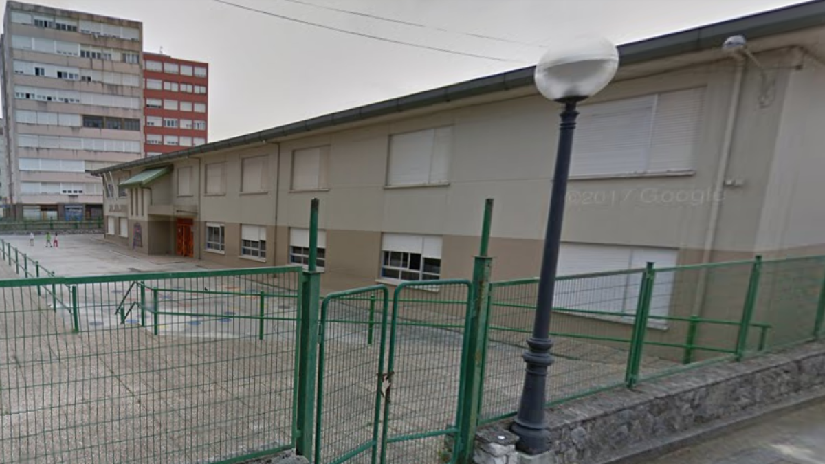 Tanquen una escola de Cantàbria després d'aparèixer un cadàver al pati
