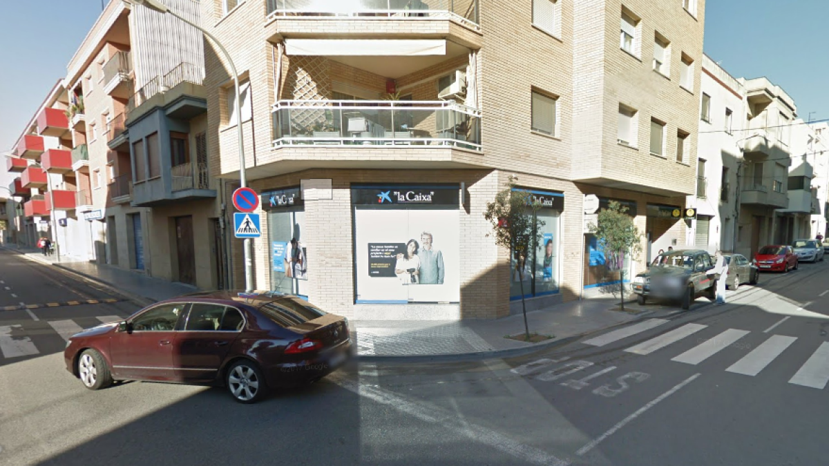 Busquen uns individus que han atracat una sucursal de CaixaBank a Mont-roig