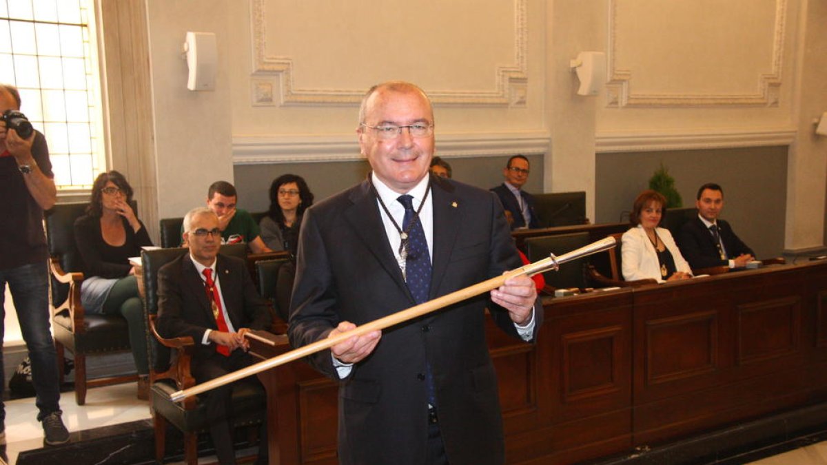 Carles Pellicer és investit alcalde de Reus amb els vots de Junts, ERC i Ara Reus