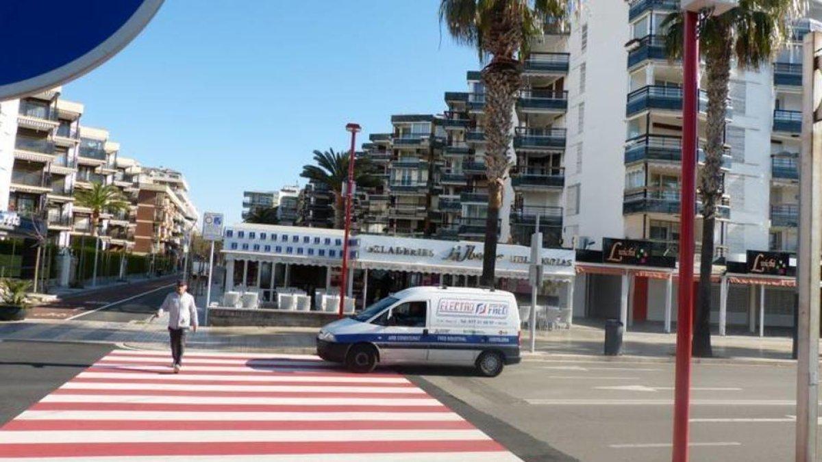 paseo jaume I, Salou, paso de cebra, circulación, vinanant