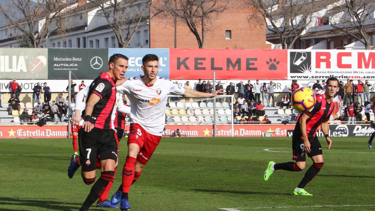 Olmo y Querol cobran las nóminas y el Reus seguirá en competición