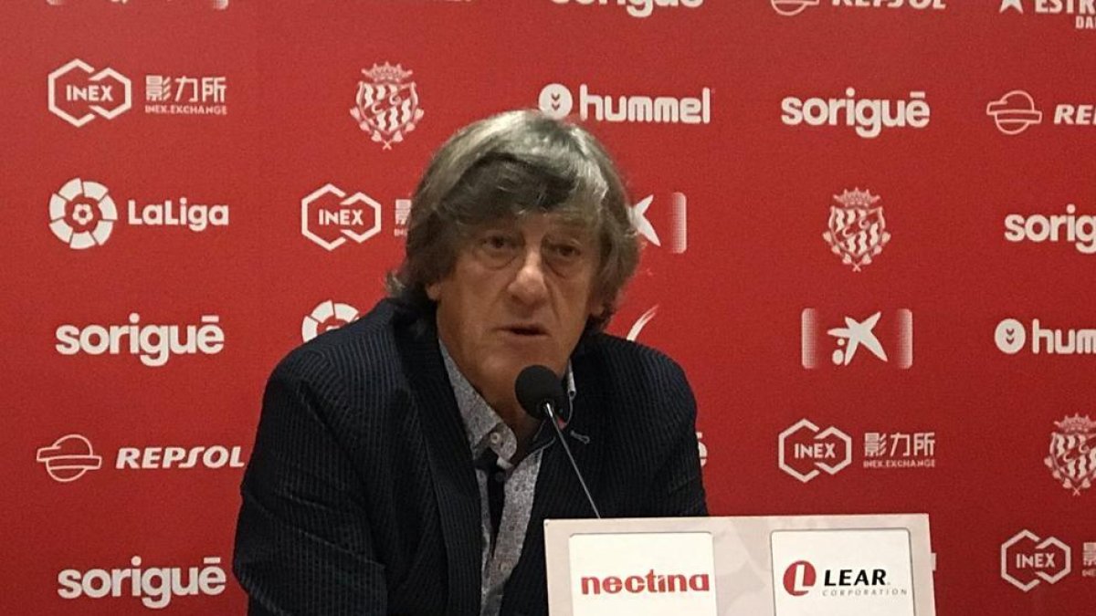 Enrique Martín: «En futbol, tot el que no s'ha fet en un any es pot arreglar en 15 dies»