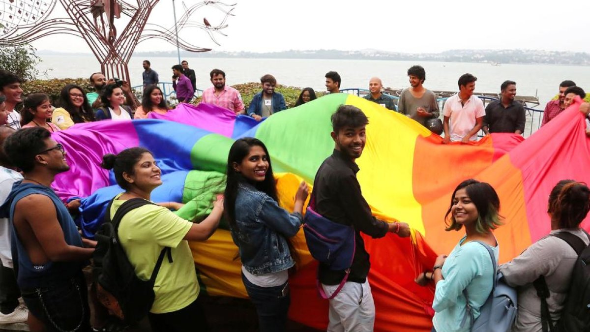 La India despenaliza la homosexualidad