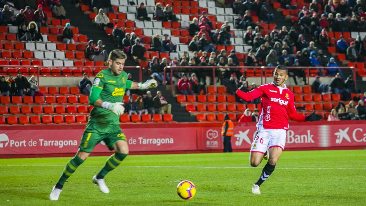 Luis Suárez i Imanol García al rescat d'un Nàstic que s'ho juga tot dissabte