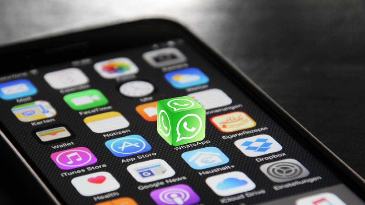 Els majors de 65 anys consulten el WhatsApp 17 vegades al dia
