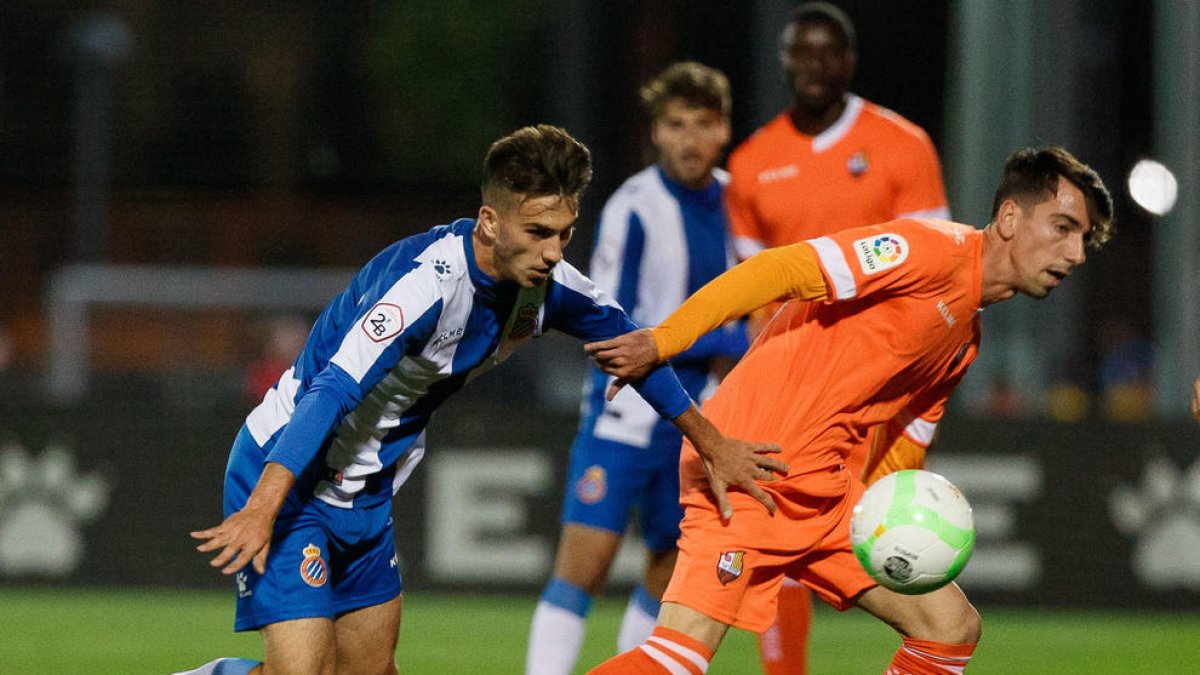 Un Reus amb Cuenca, Yoda, Tito i Vítor cau davant de l'Espanyol B