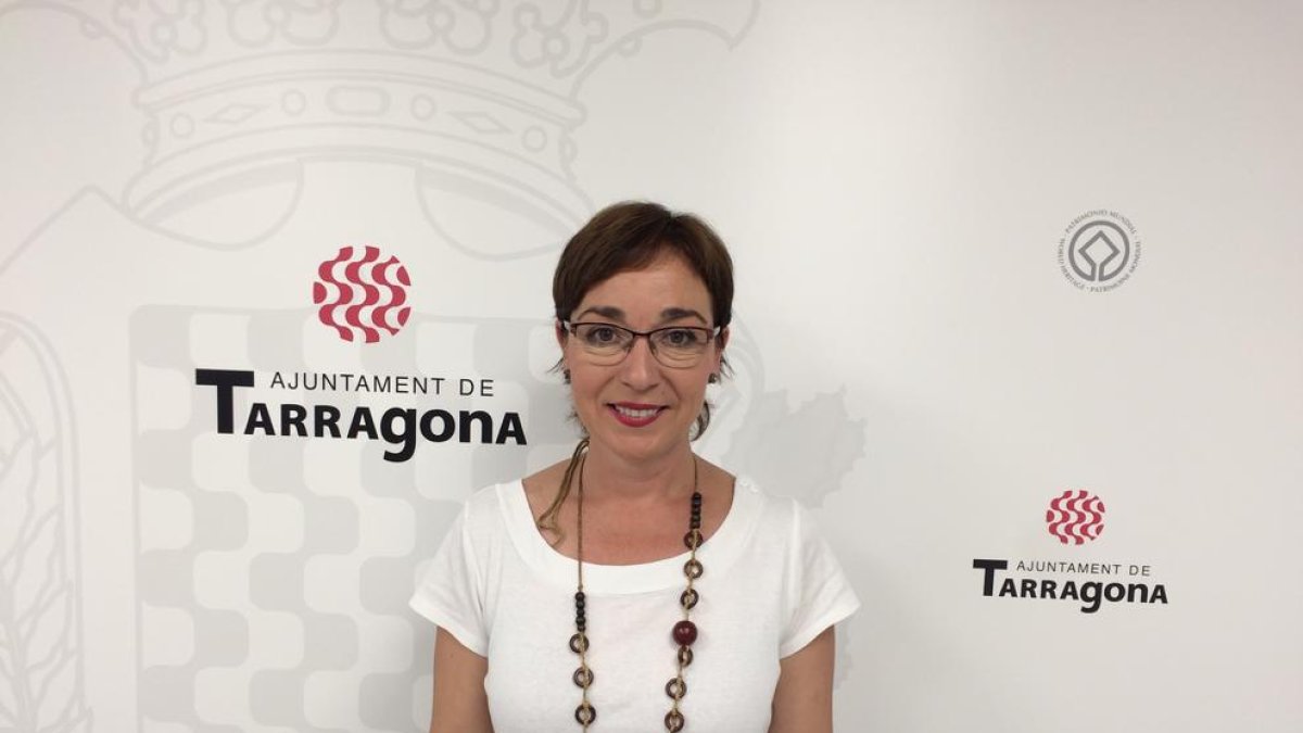 Begoña Floria: «El EMT tiene que favorecer la cohesión social y luchar contra el cambio climático»