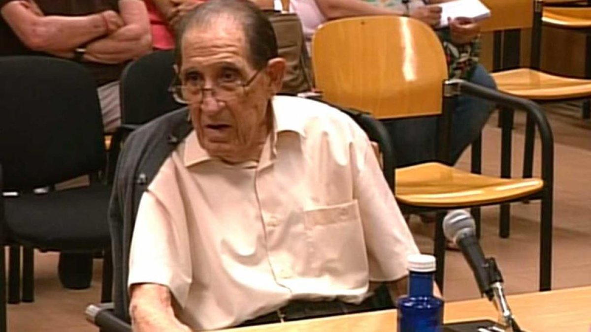 El primer responsable de robar un bebè, absolt en prescriure els delictes