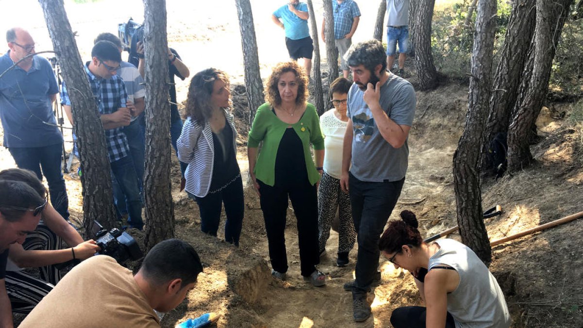 La apertura de tres fosas en Caseres y Batea pone el foco en la silenciada Batalla del río Algars