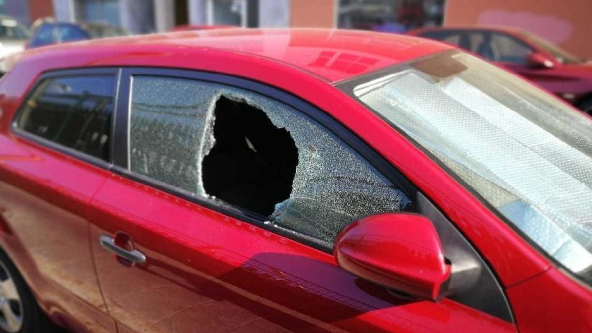 Detinguts per cometre 24 robatoris a l'interior de vehicles en una nit a Bonavista i la Canonja