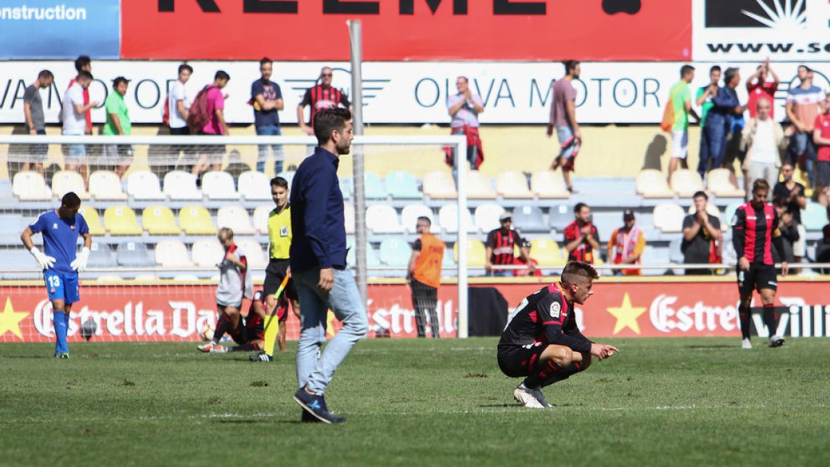 El Reus no té previst canviar la gespa de l'Estadi de forma imminent