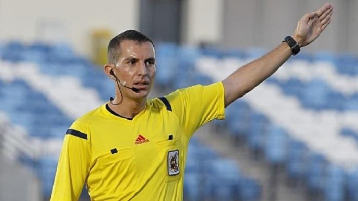 Iglesias Villanueva arbitrará el Elche-Nàstic y Ocón Arraiz dirigirá el Reus-Numancia