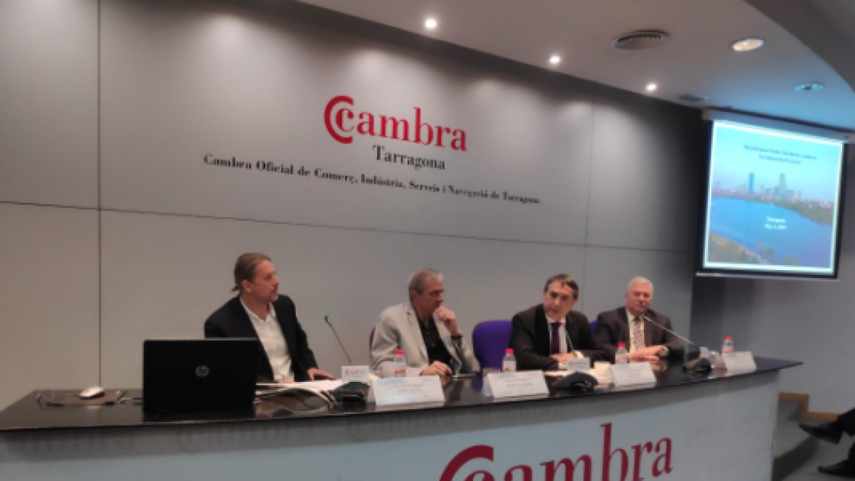 Un premi Nobel de Química exposa a l'AEQT els seus descobriments