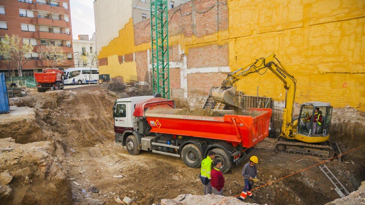 Empieza la obra para construir el futuro hotel de la plaza de la Sang