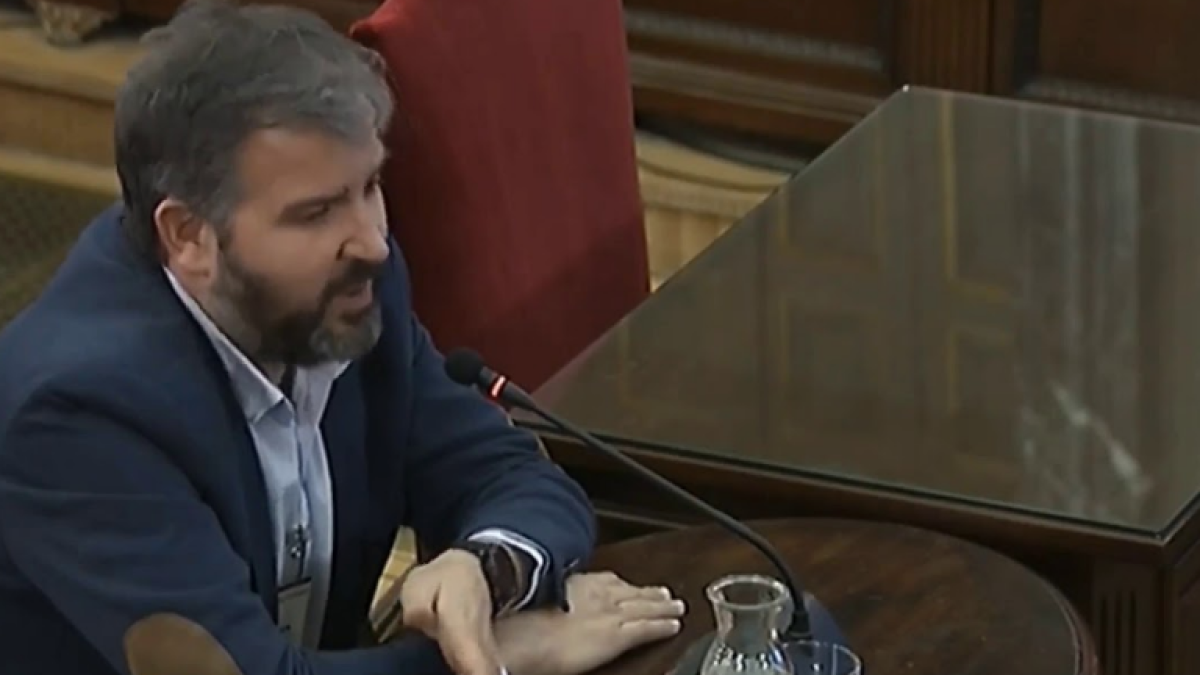 El publicista que hizo la campaña de residentes en el exterior admite que renunció a cobrar 80.000 euros del Gobierno