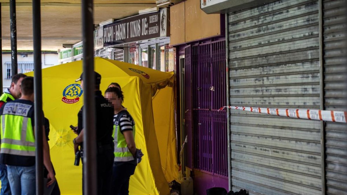 Detinguda l'exparella d'una dona assassinada a punyalades a les portes d'una perruqueria