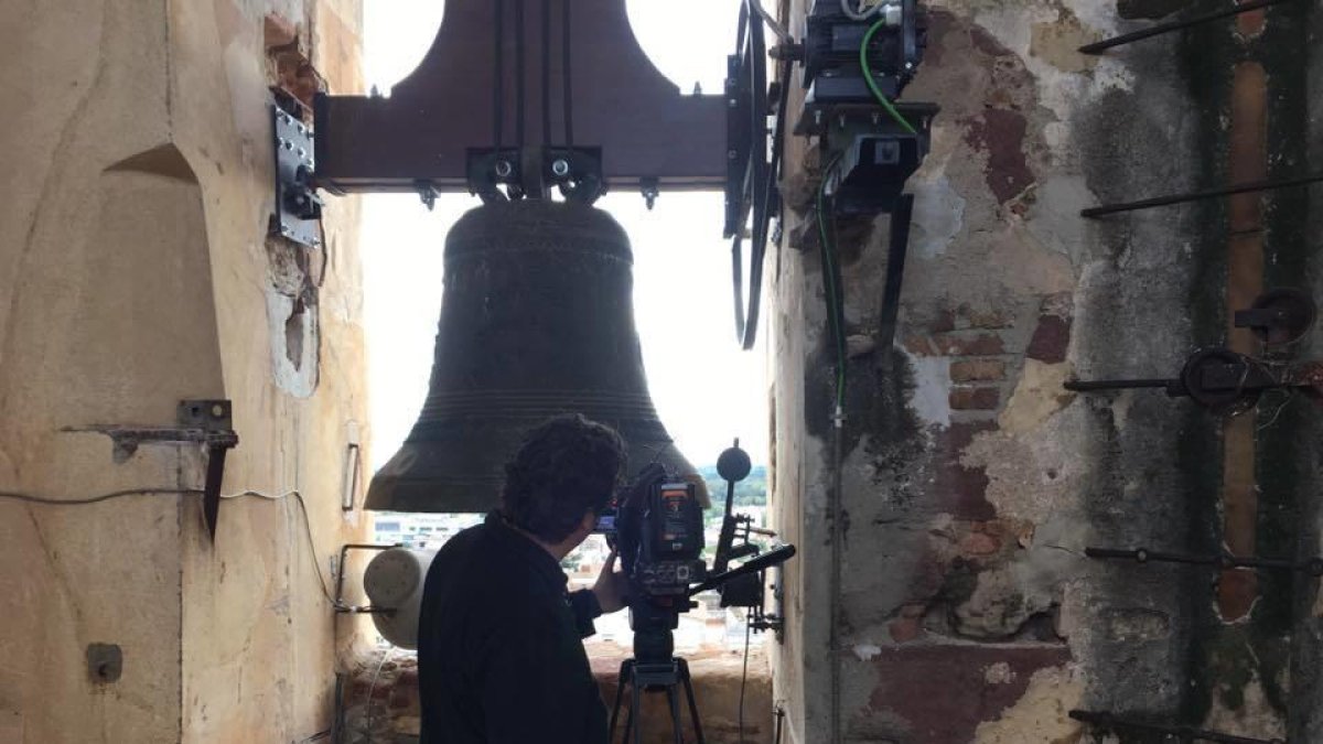 El Ayuntamiento y la parroquia acuerdan recaudar fondos para el campanario estropeado