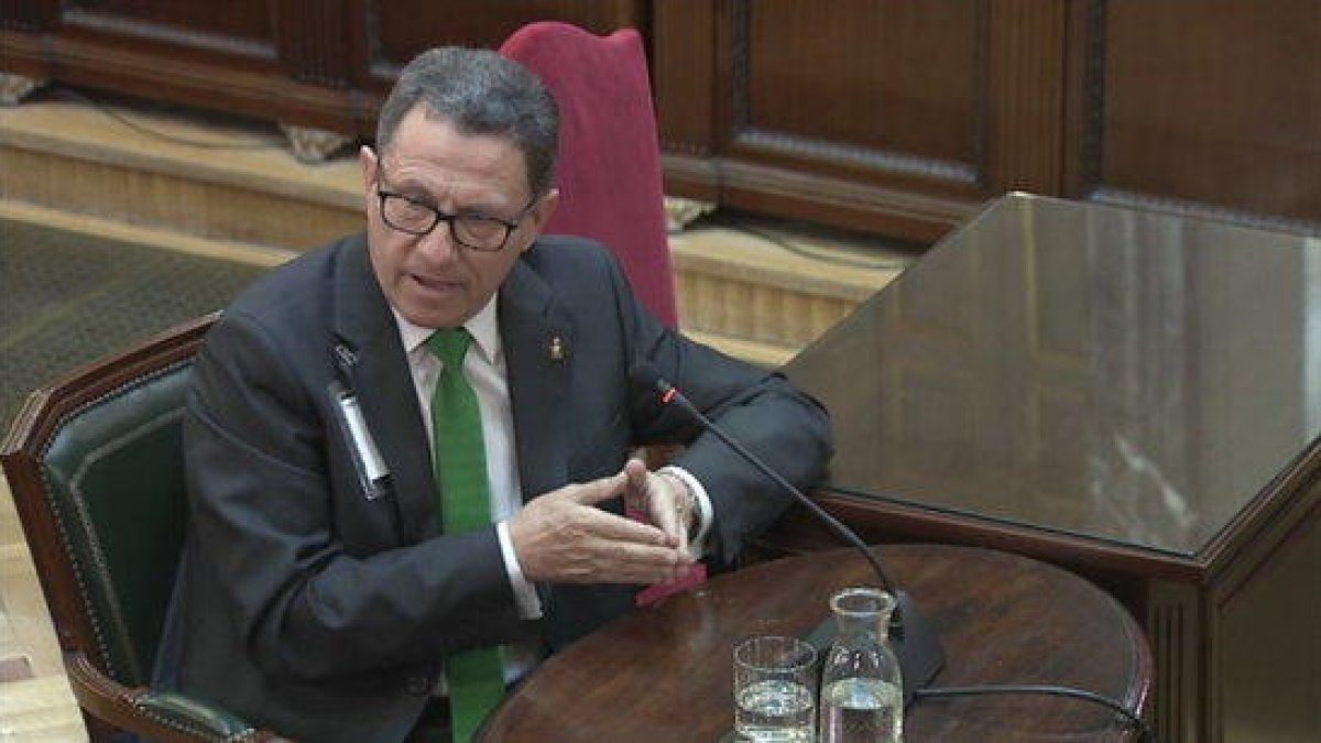 El jefe de la Guardia Civil en Cataluña durante el 1-O, Àngel Gozalo, durante la comparecencia en el Tribunal Supremo.