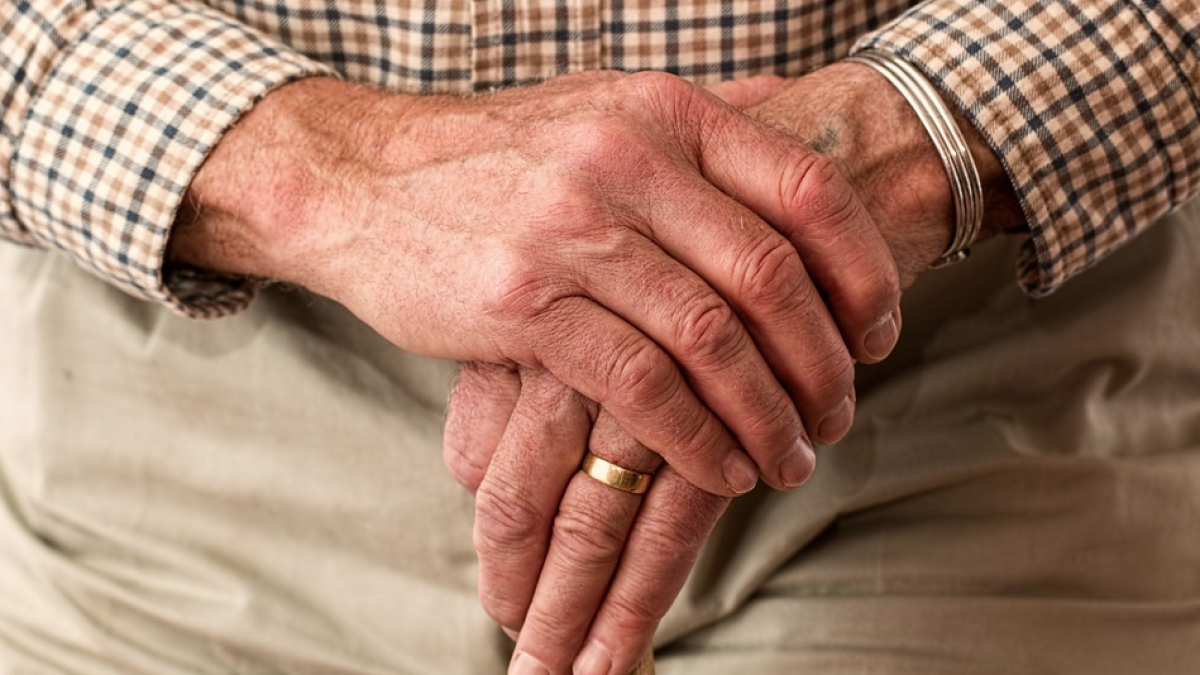 Un nonagenari mata al seu company d'habitació de la residència amb un bastó