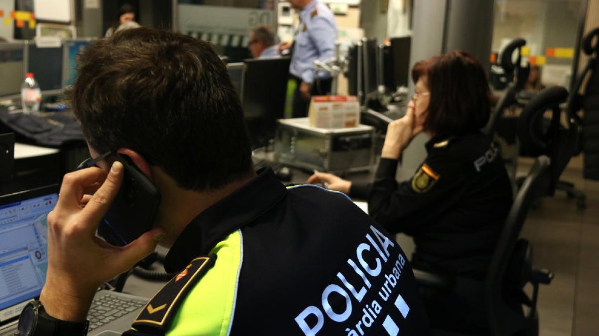 Investigan un agente de la Guardia Urbana para comprar y vender relojes robados