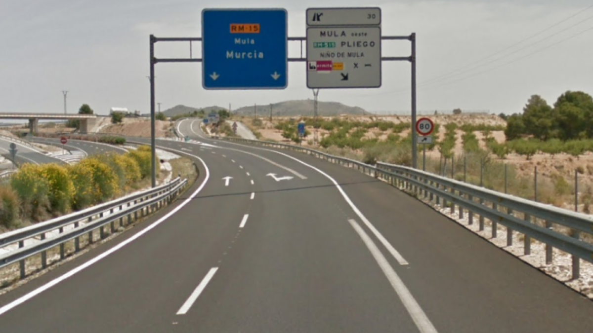 Una dona, violada i abandonada pel seu agressor en una carretera de Campos del Río