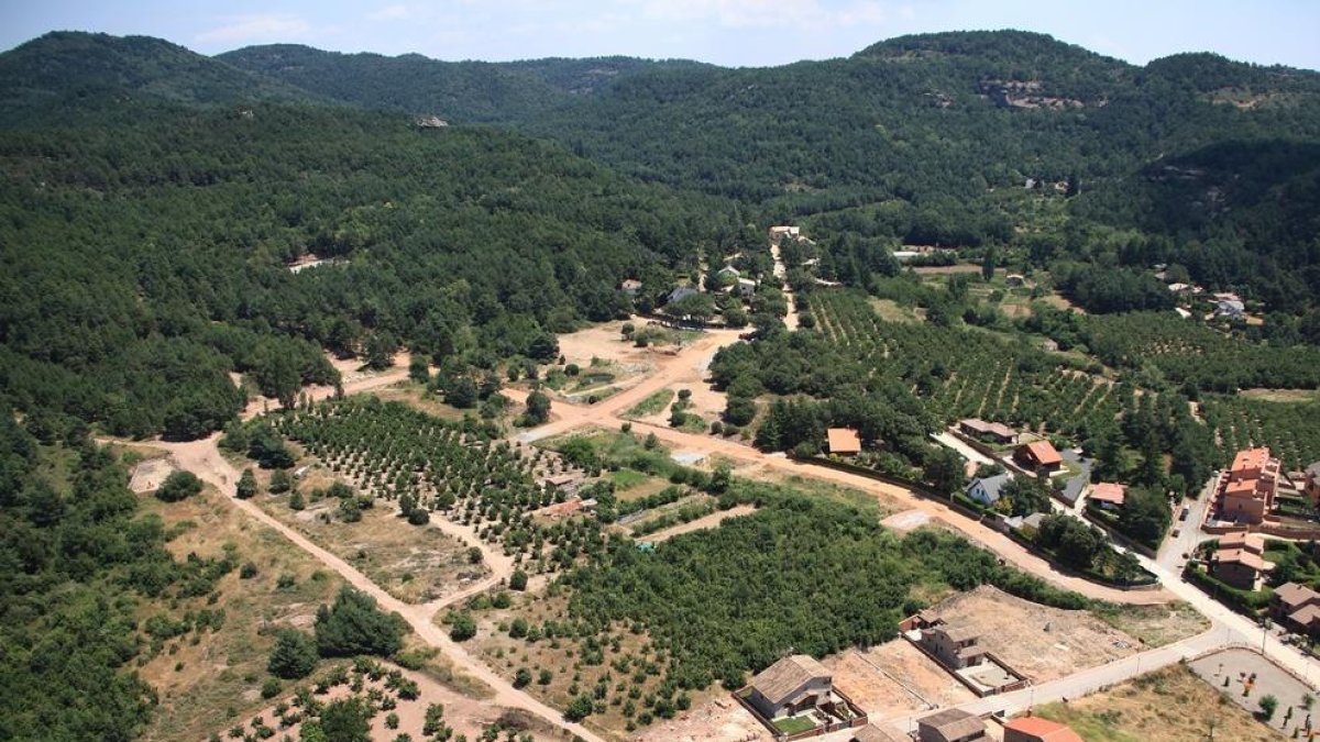Prades pone en venta 12 parcelas de la urbanización les Forquetes