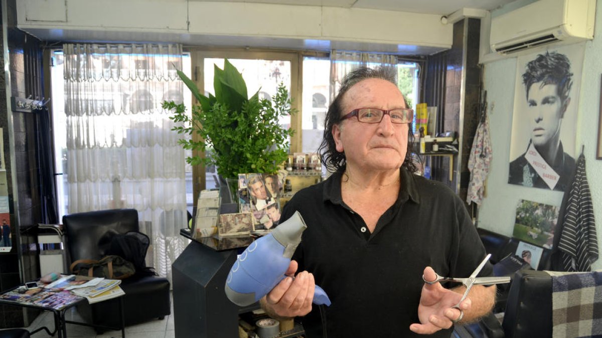 «A l'alcalde de Reus, li he dit que ha de dur patilles llargues, però no em fa cas»