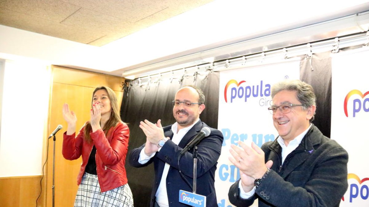 El PP no pactará con partidos independentistas en las Municipales porque están «en el margen de la legalidad»