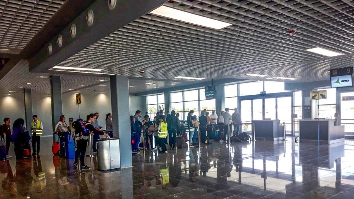 aeroport, obres, terminal, ampliació, Reus, avió, Aena