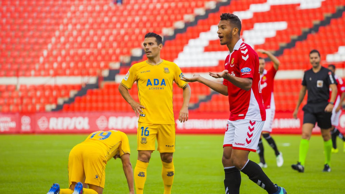 Un Nàstic insuficient (1-3)