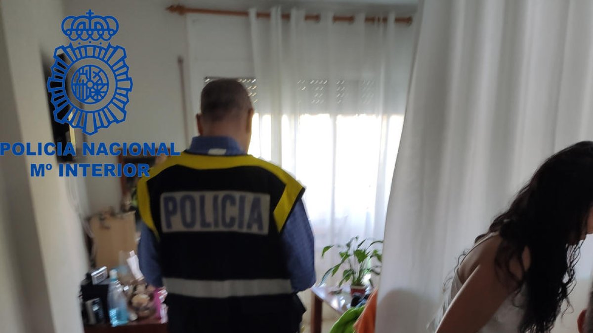tràfic éssers humans, prostíbul, explotació sexual, Calafell, prostitució