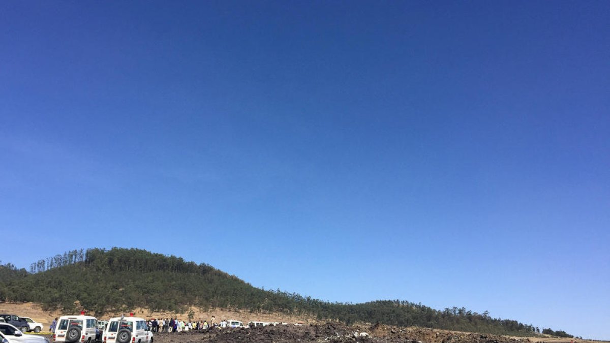 Dos espanyols entre els morts de l'avió que s'ha estavellat a Etiòpia