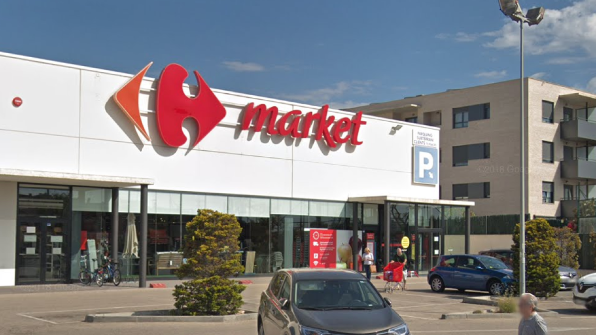 Carrefour busca personal per la campanya d'estiu a Torredembarra