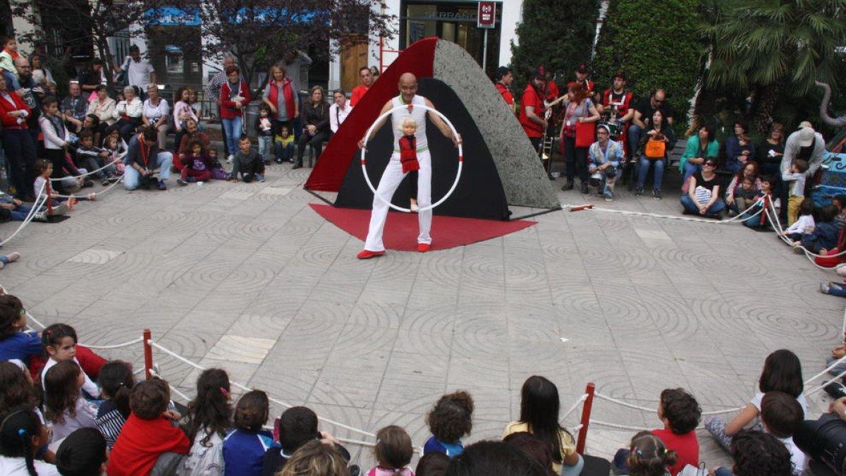 Circus Ronaldo ejerce de cabeza de cartel del Trapecio con un espectáculo íntimo y conmovedor