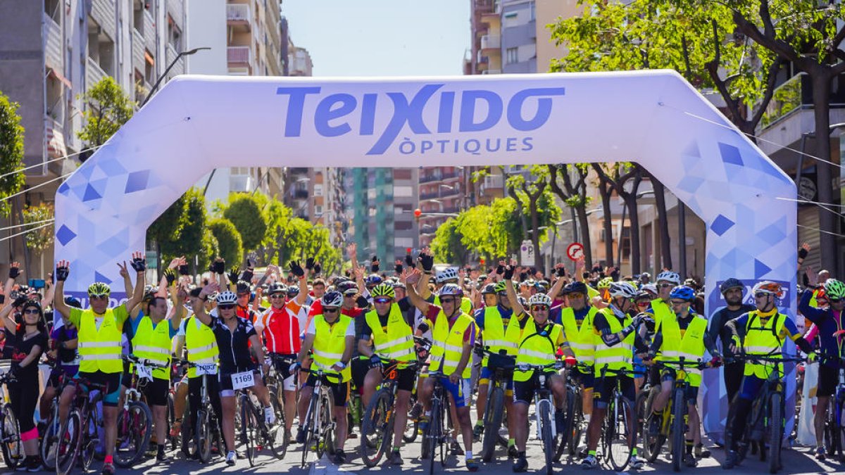 Unas 2.000 personas participan en la 29ª Bicicletada Popular de Tarragona