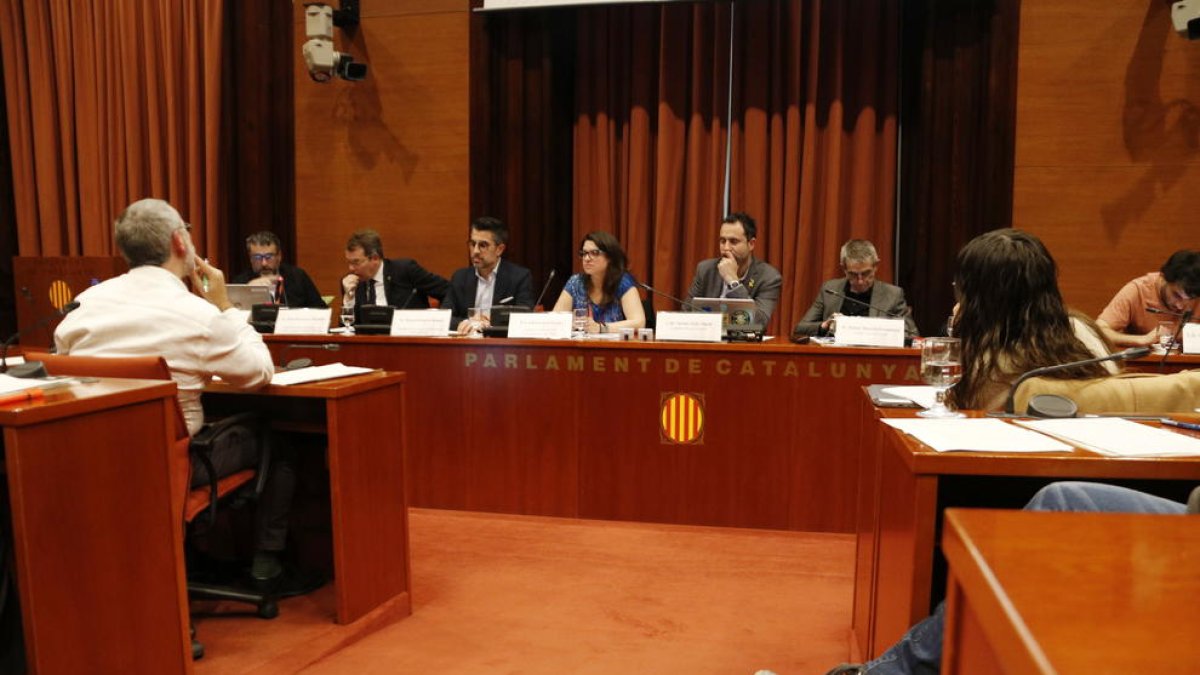 Mala fe, il·legalitats i manca de transparència: una jurista de la URV qüestiona la tramitació del Castor