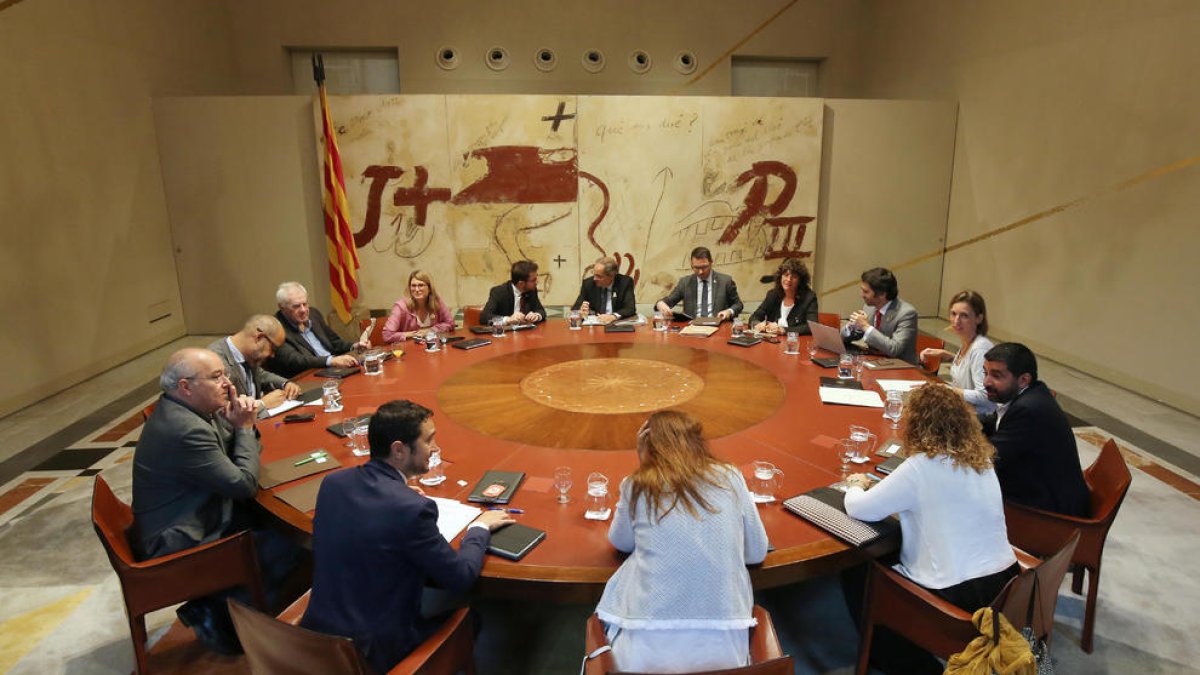 El Govern insta Sánchez a incloure l'autodeterminació en la reforma constitucional