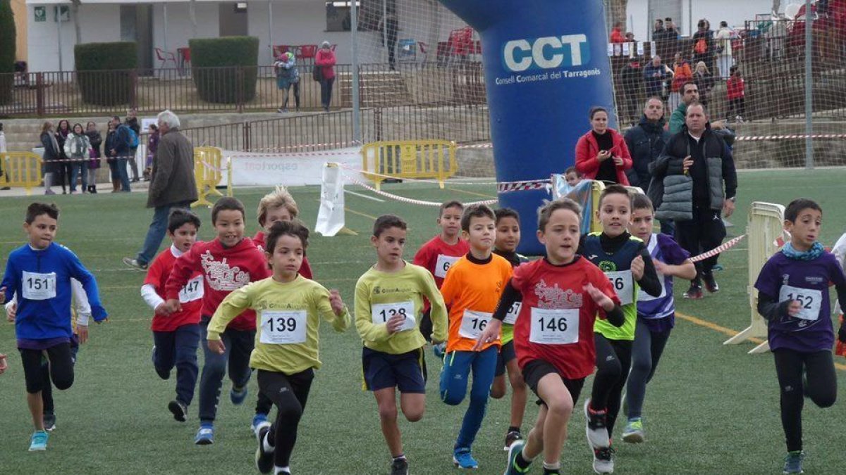 Uns 400 infants participen al II Cros escolar de Creixell Escola Les Eres