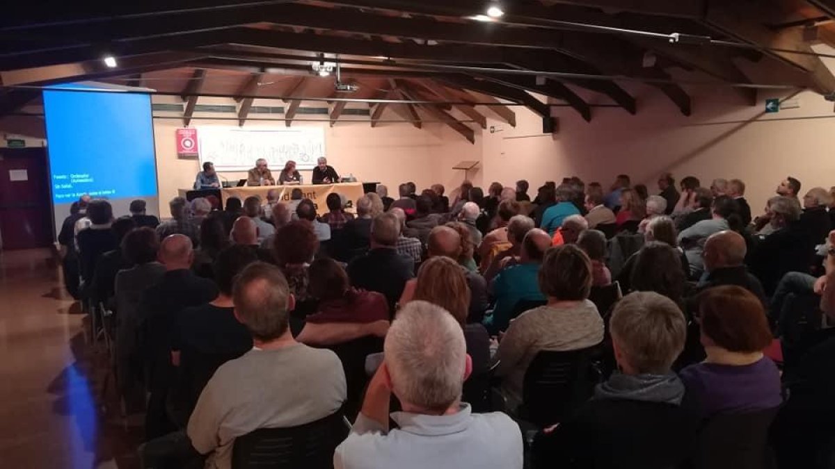 Set municipis volen poder votar en unes primàries independentistes