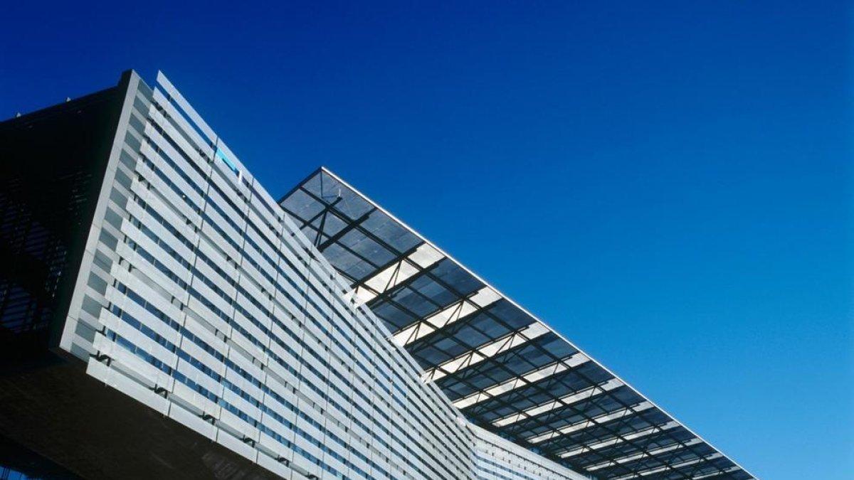 Un tarragoní denuncia Endesa per modificar el seu contracte sense permís