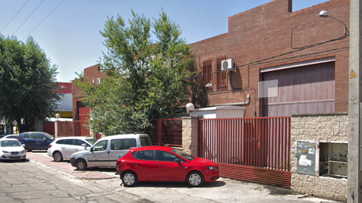 Buscan a un chico de 29 años acusado de disparar a su madre