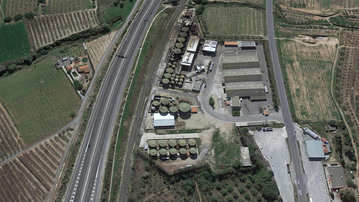 Activado el Plaseqcat por un escape y el incendio de productos inflamables en la empresa Cator d'Alcover