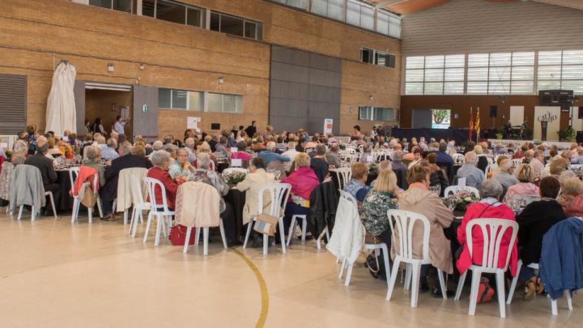 Unes 300 persones participen a la Trobada d'Associacions de la Gent Gran del Tarragonès