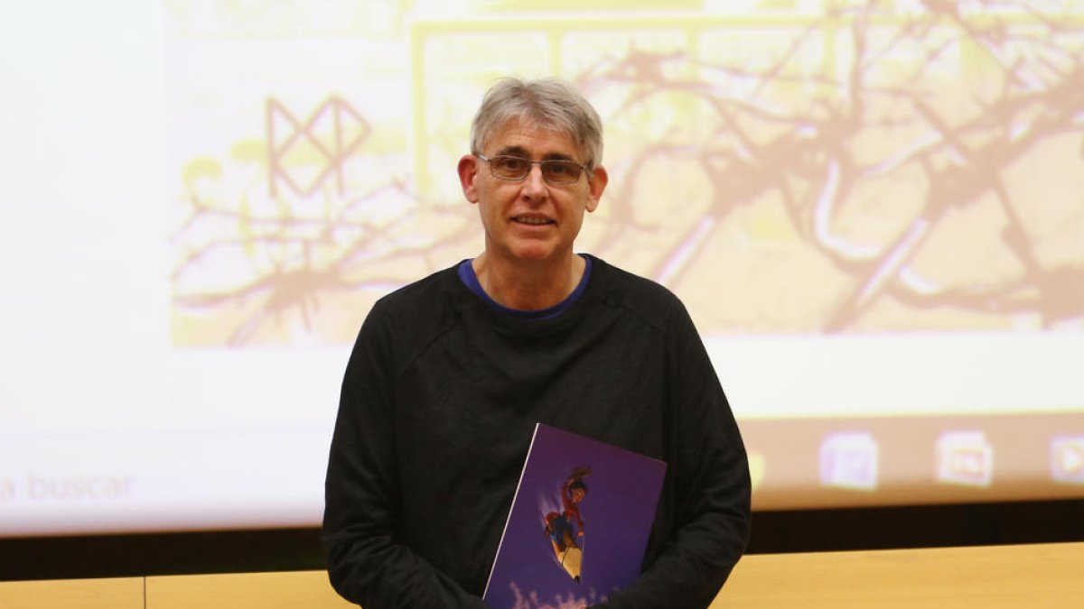 «Existe una visión del cómic hecho por mujeres, con un tratamiento muy feminista»